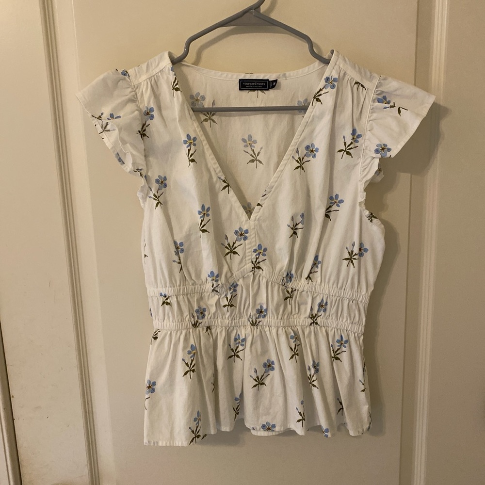Vineyard Vines Floral White Top with Blue Accents